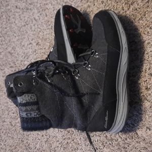 Like new snow boots!